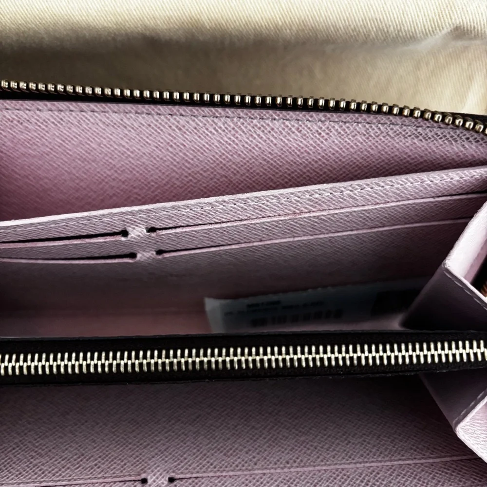 Louis Vuitton Rose Clemence wallet - Picture 10 of 16